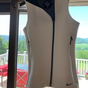 Nike vest small.